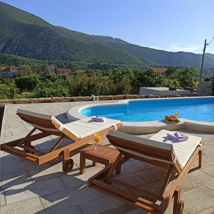 Holiday Village Home Kamenica Kostanje Dış mekan fotoğraf
